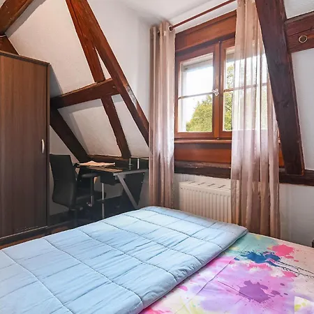 Apartman 2 Bedroom Lovely In *