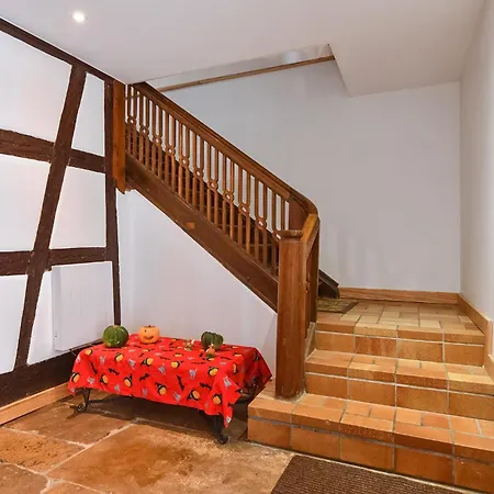 2 Bedroom Lovely In Apartman